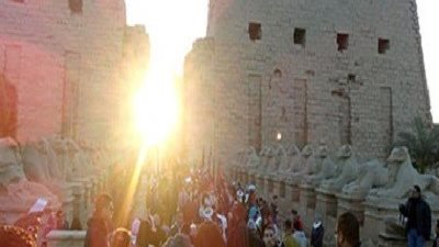 الأقصر تحتفل بظاهرة تعامد الشمس على قدس الأقداس بالكرنك ..الجمعة