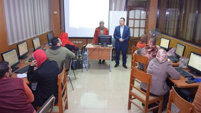 ختام المرحلة الثالثة من تدريب موظفي شئون الطلاب بجامعة سوهاج