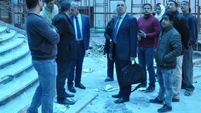 رئيس جامعة كفر الشيخ يتفقد تشطيبات قاعة المؤتمرات