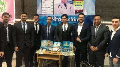 اختراعات جديدة للأدوية بمشاريع تخرج طلاب صيدلة بورسعيد..صور