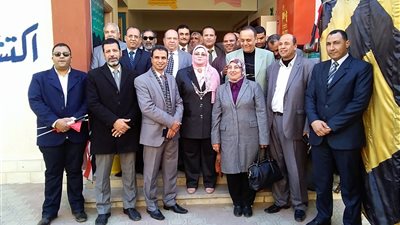 معرض خيري للملابس بكفر الشيخ