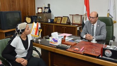 منح دراسية لتمويل المشروعات البحثية المبتكرة التي توفر حلولاً لمشكلات المجتمع