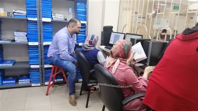 بالصور..تسجيل بيانات المواطنين بمنظومة التأمين الصحى الشامل الجديد ببورسعيد