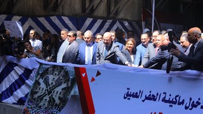 مدبولى يشهد دخول ماكينة الحفر العميق لمحطة ناصر