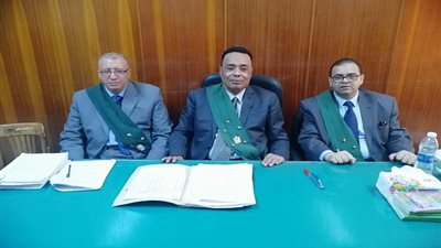 10 سنوات 