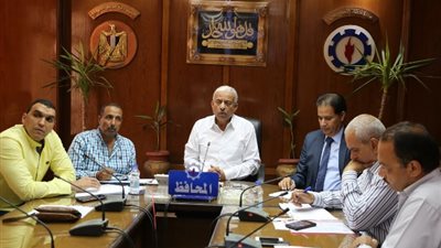 متابعة حصر اراضي وممتلكات الدولة وميكنة الإدارات الحكومية بمحافظة السويس