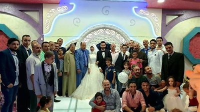 الف مبروك زفاف دنيا و أحمد.. بالصور