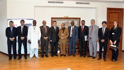 مدير الايسيسكو يلتقى أعضاء 
