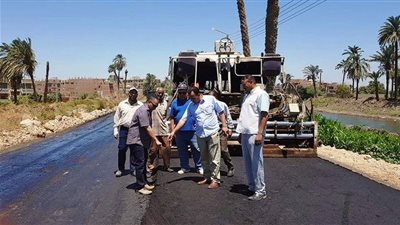 محافظ سوهاج يكلف رؤساء المدن بالانتهاء من مشروعات الرصف في مواعيدها