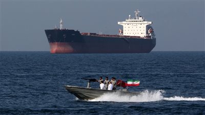 بريطانيا تعلق على احتجاز إيران ناقلة النفط المهرب في الخليج