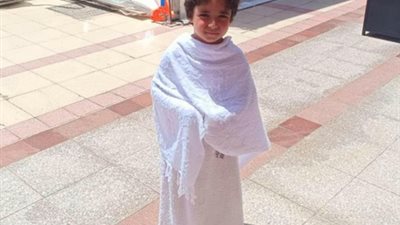 الصالة الموسمية تستقبل أصغر حاج قبل سفر للمدينة المنورة