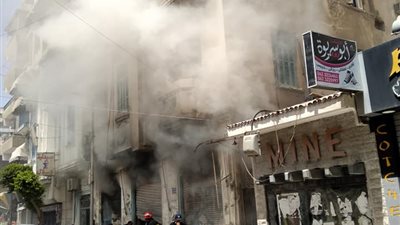 السيطرة على حريق في وحدة سكنية بمنطقة تجارية بالسويس