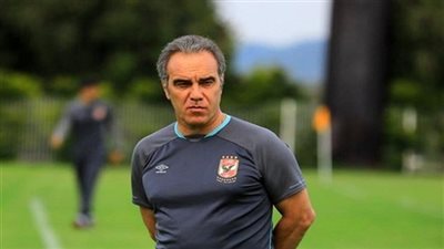 مفاجأة.. استبعاد ثنائي دفاع الاهلي من القائمة الافريقية