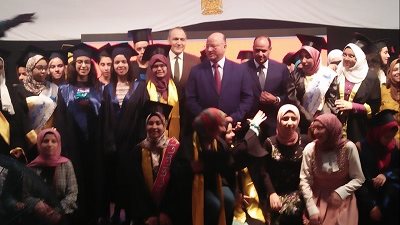 تكريم ١٠٤ طالب من اوائل الشهادة الاعدادية وتكريم أفضل ٥ مديري إدارات بالقاهرة .. صور