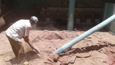 تفاصيل العثور على عمود جرانيت من العصر اليوناني في مسجد بسوهاج