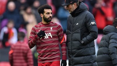 كلوب يدرس إراحة محمد صلاح من موقعة سانت جيلواز