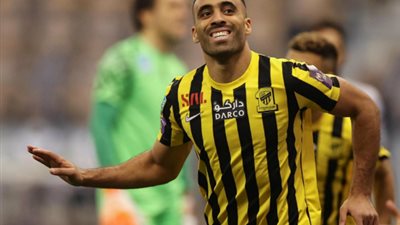قبل مواجهة الاهلى .. غياب عبد الرازق حمدالله عن تدريبات العميد