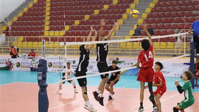 منتخب الناشئين يواصل الانتصارات ببطولة أفريقيا للطائرة بفوز جديد