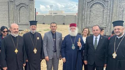 خلف الله يكشف أسباب زيارة بطريرك الإسكندرية لدمياط الجديدة بالصور