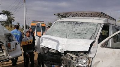 مصرع واصابة 13 فى حادث تصادم بمحور سمالوط