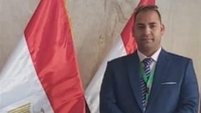 الدكتور شاكر عبدالنبي أول مدير للمجمع الصناعي في هو بقنا