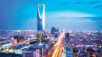 السعودية.. 40 مليار دولار إيرادات السياحة بالنصف الأول