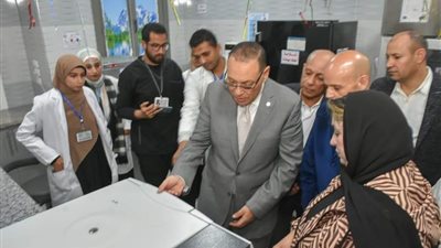 محافظ الشرقية يفتتح بنك الدم التجميعي والمعامل بأبوكبير المركزي