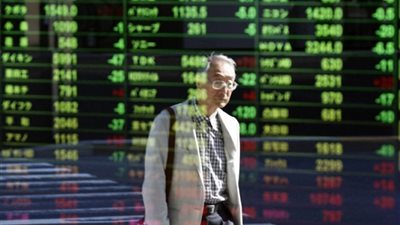أسهم اليابان ترتفع بدفعة من مكاسب في وول ستريت وتراجع الين