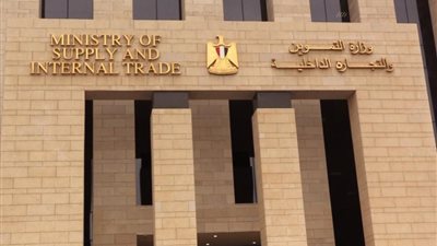 كمال: توفير السكر الحر بواقع 2 كيلو للبطاقة 4 افراد فأكثر