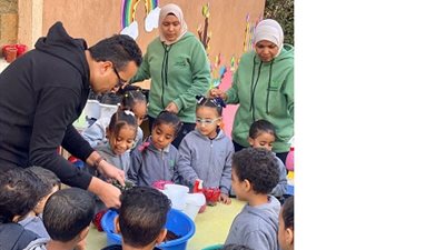 البصمة الخضراء تدرب أطفال قرية الدير بالأقصر على أسس الزراعة