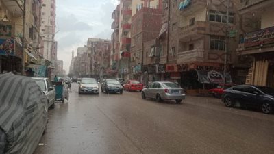 الطقس السيئ..غيوم وأمطار متوسطة في الإسماعيلية..صور