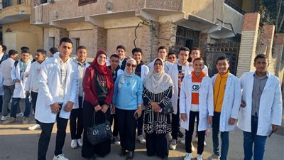 محافظ الإسماعيلية يتابع نتائج حملة شلل الأطفال