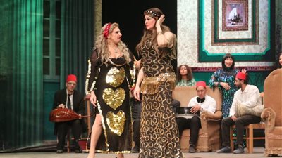 منة جلال تعيد عرض مسرحية شفيقة القبطية بعد عامين