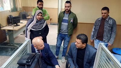 مدير الصحة بالشرقية يتفقد غرفة الأزمات ومركز الخدمات الطارئة