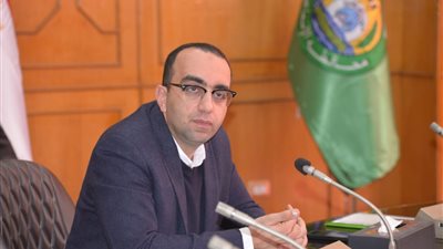 نائب محافظ الإسماعيلية يتابع الموقف التنفيذي لمشروعات 
