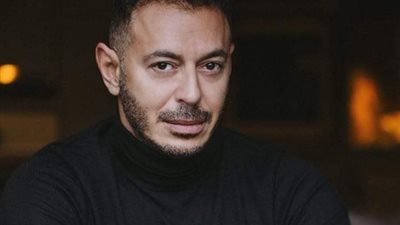 تطورات الحالة الصحية لوالد مصطفى شعبان