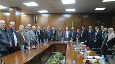 زعيم يشيد بالعلاقات الطيبة بين أندونيسيا وجمهورية مصر العربية