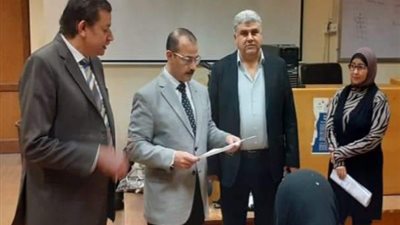 فوده يتفقد سير الامتحانات بكلية الحاسبات والذكاء الاصطناعي ببنها