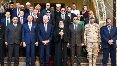 محافظ جنوب سيناء يزور كاتدرائيه السمائيين بشرم الشيخ