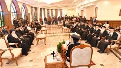 محافظون وقيادات تنفيذية يهنئون المسيحيين بعيد الميلاد المجيد