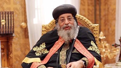 نائب محافظ السويس يقدم التهنئة للأخوة الاقباط في عيد الميلاد