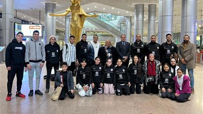 رئيس الاتحاد ونائب وزير الشباب فى استقبال ابطال الفراعنة بالمطار