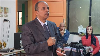 محافظ الأقصر يؤكد الالتزام بالورقة الوزارية فى وضع أسئلة الامتحانات