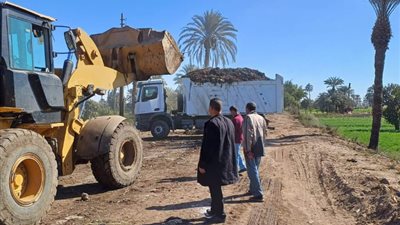 استمرار حملات النظافة وتمهيد الطرق ودعم الإنارة بمراكز المنيا