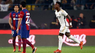 ريال مدريد يضيف الهدف الثانى فى مرمى برشلونة بنهائى كأس السوبر شاهد