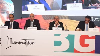 رئيس جامعة عين شمس يشارك بالمؤتمر الدولي السادس عشر لسرطان الثدي