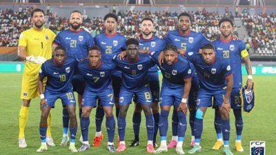 تشكيل الرأس الأخضر و طريقة مواجهة القروش الزرقاء منتخب مصر