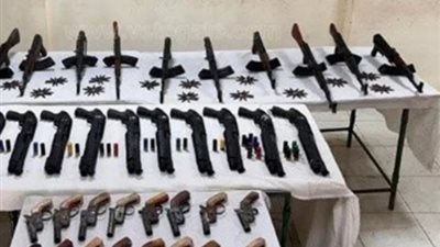 ضبط عامل وكهربائى بحوزتهما أسلحة نارية فى الإسكندرية
