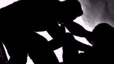 احتجز زوجتة لمدة عامين وتعدى عليها بطرق وحشية فى الوايلى
