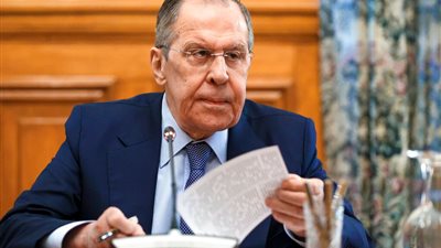 روسيا: كييف قد تبيع الأسلحة الغربية في السوق السوداء